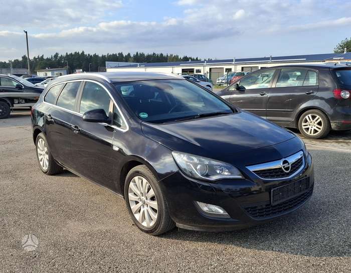 Opel Astra, 2.0 l., universalas