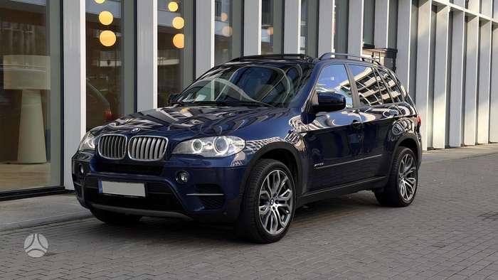 BMW X5, 3.0 l., off-road / crossover