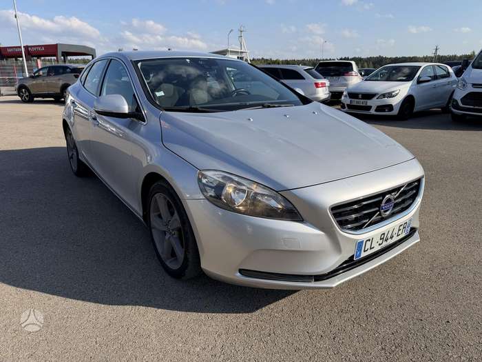 Volvo V40, 1.6 l., Хэтчбек
