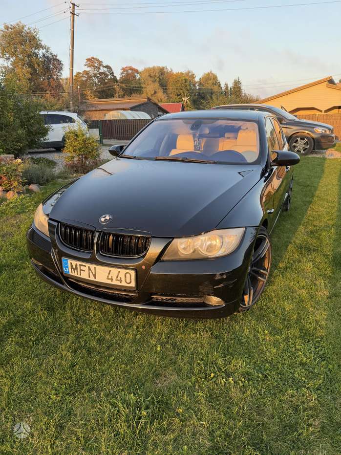BMW 325, 2.5 l., Седан
