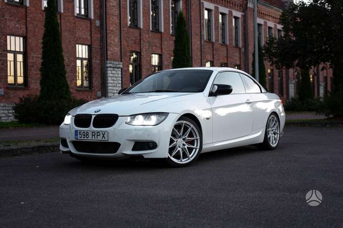 BMW 330, Кабриолет