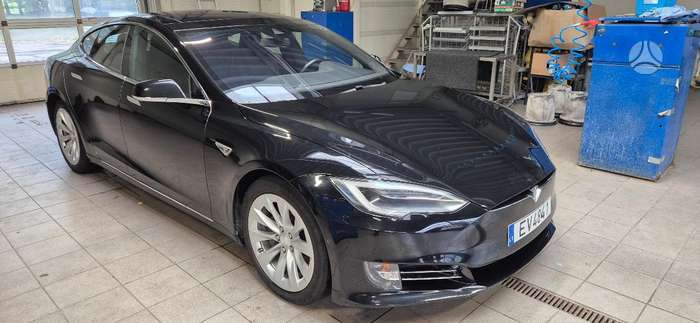 Tesla Model S, 75 кВт·ч, Хэтчбек