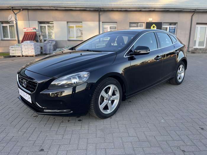 Volvo V40, 1.6 l., Хэтчбек