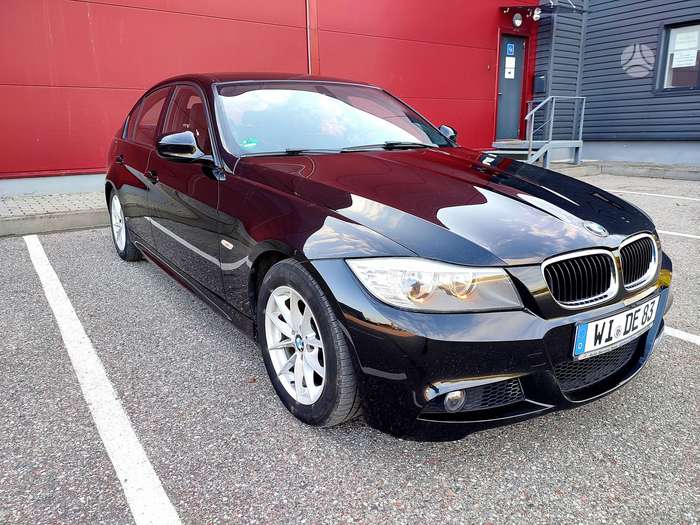 BMW 318, 2.0 l., Седан