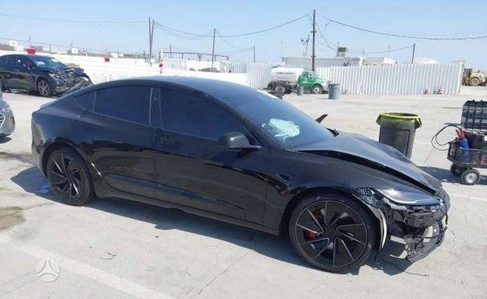 Tesla Model 3, 82 kWh, hečbekas