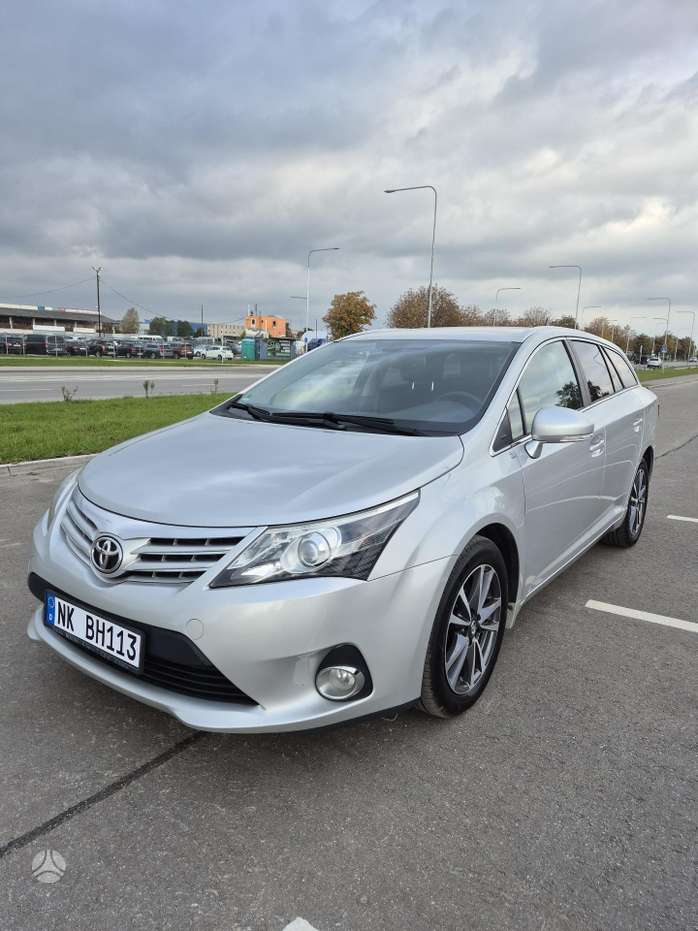 Toyota Avensis, 2.2 l., Универсал