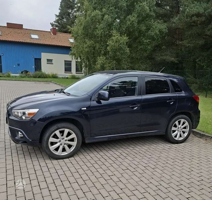 Mitsubishi ASX, 2.0 l., Седан