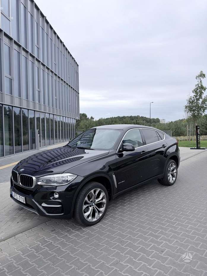 BMW X6, 3.0 l., Седан