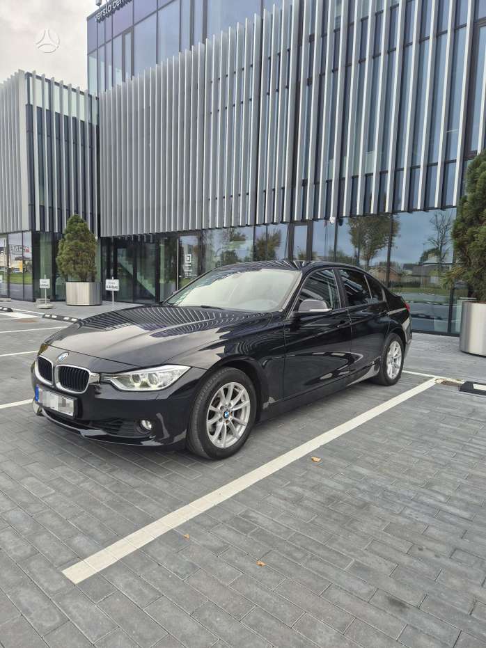 BMW 320, 2.0 l., Седан
