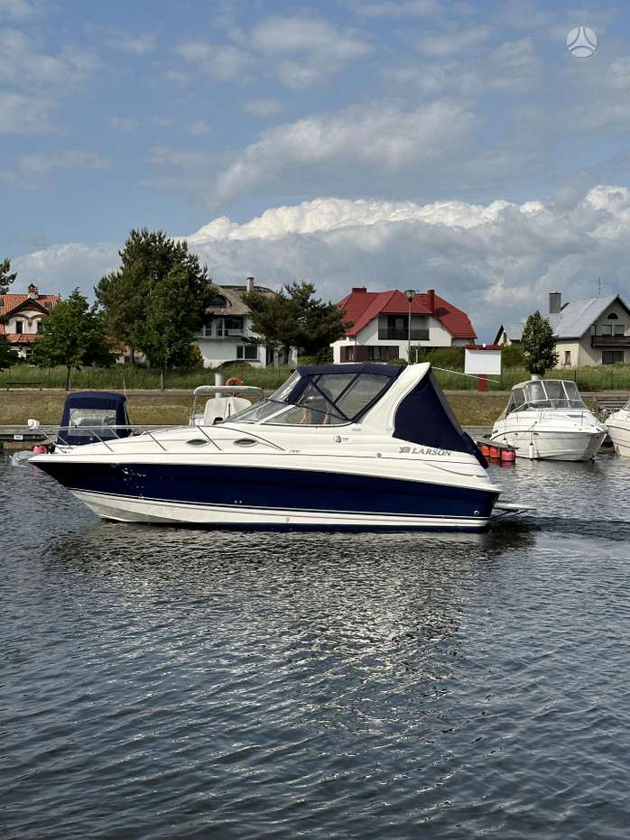 Larson Cabrio 260, яхты / катера