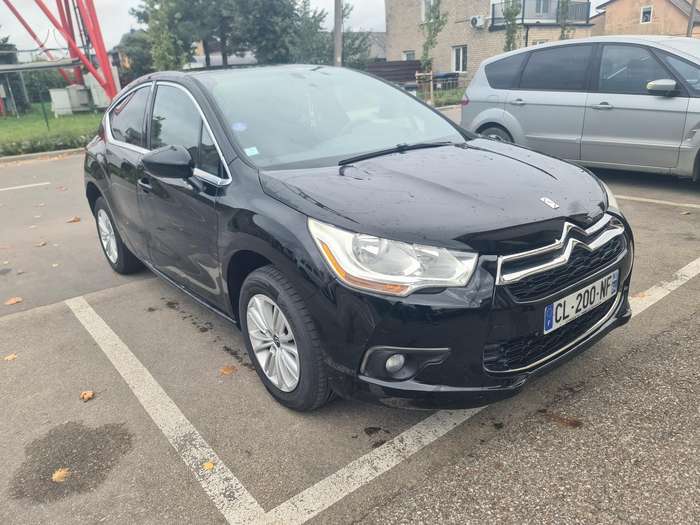 Citroen DS4, 1.6 l., hatchback