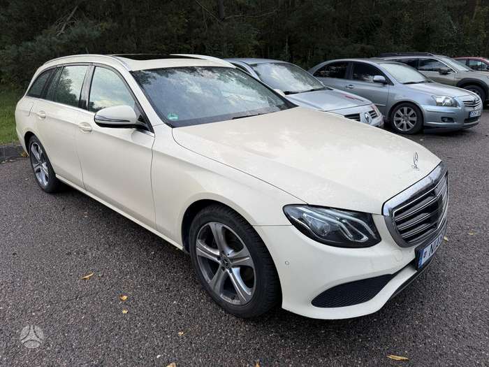 Mercedes-Benz E200, 2.0 l., Универсал