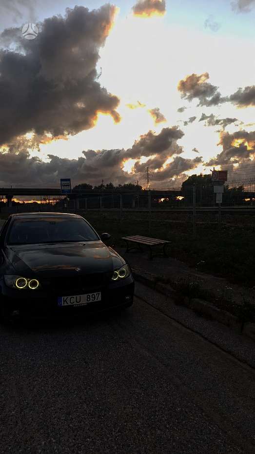 BMW 320, 2.0 l., Седан