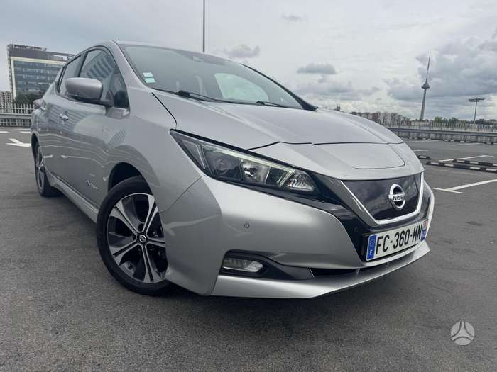 Nissan Leaf, 40 kWh, hatchback