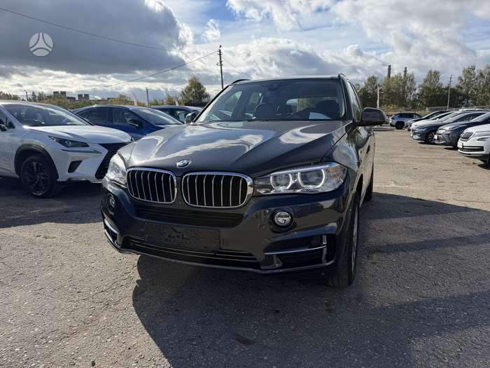 BMW X5, 3.0 l., off-road / crossover