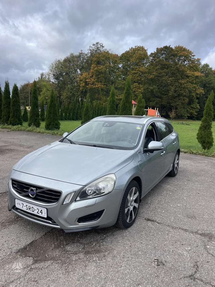 Volvo V60, 2.4 l., Универсал