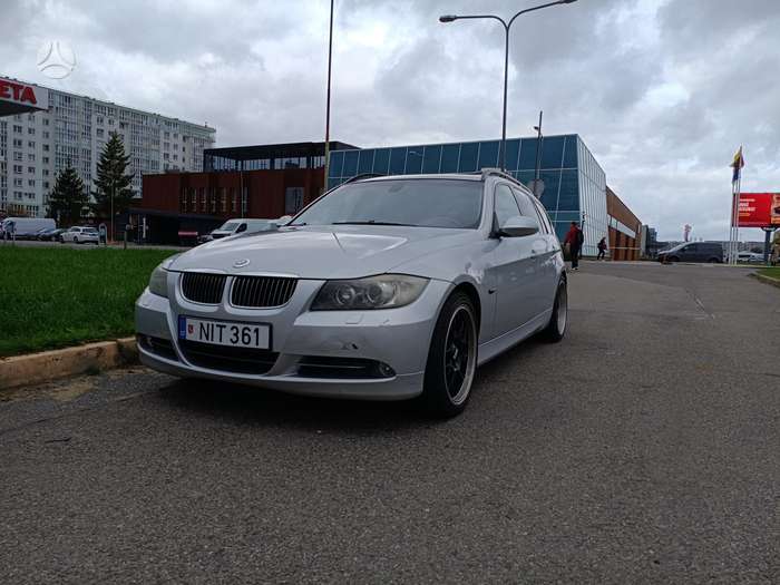 BMW 330, 3.0 l., wagon