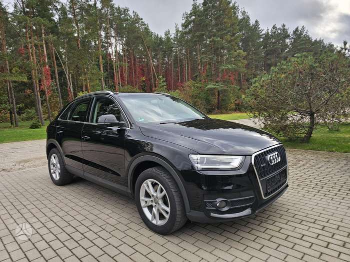 Audi Q3, 2.0 l., Внедорожник / Кроссовер