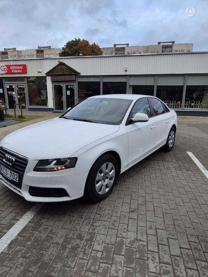 Audi A4, 2.0 l., Седан