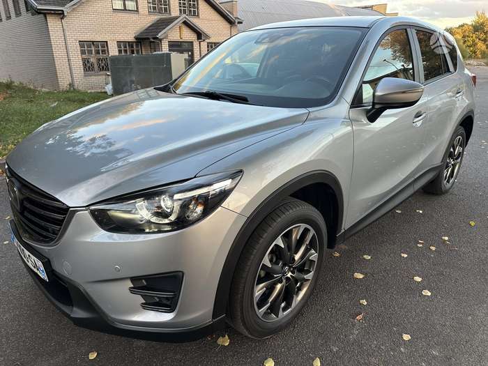 Mazda CX-5, 2.2 l., off-road / crossover