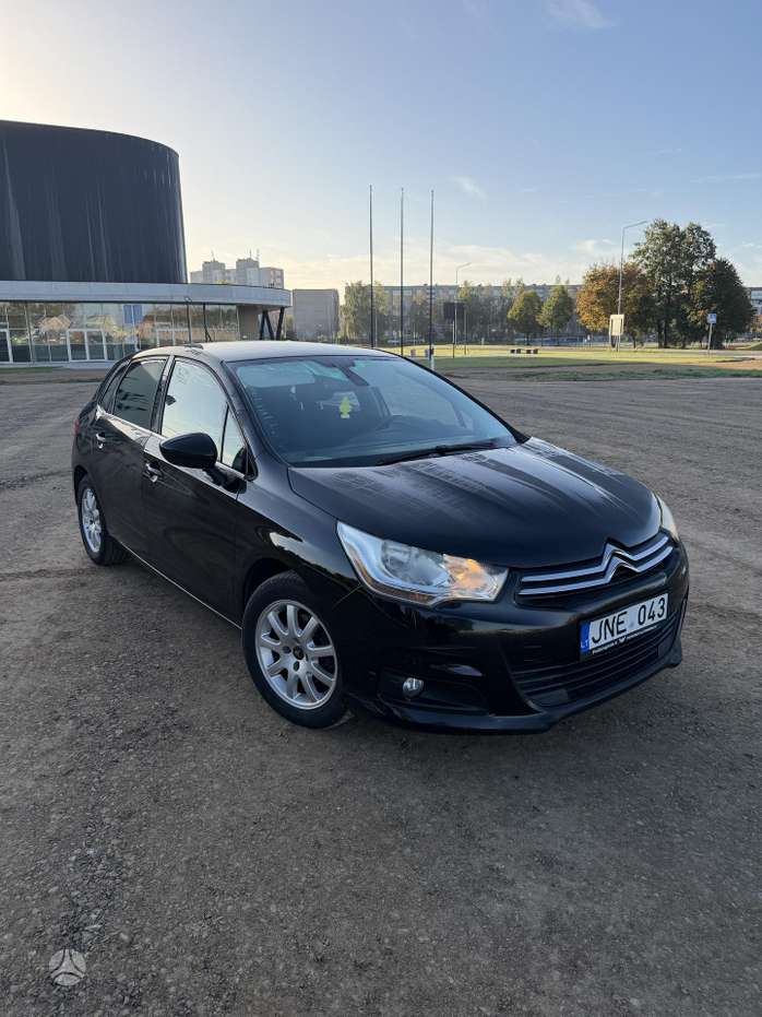 Citroen C4, 1.6 l., Хэтчбек