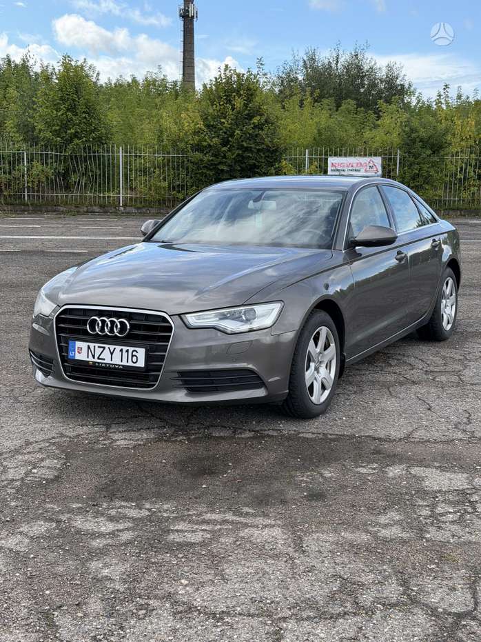 Audi A6, 2.0 l., Седан
