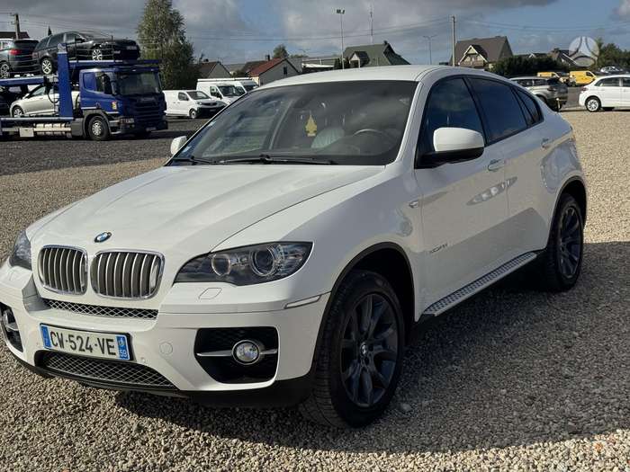 BMW X6, 3.0 l., off-road / crossover