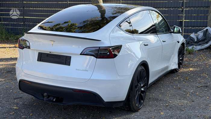 Tesla Model Y, 82 kWh, hečbekas