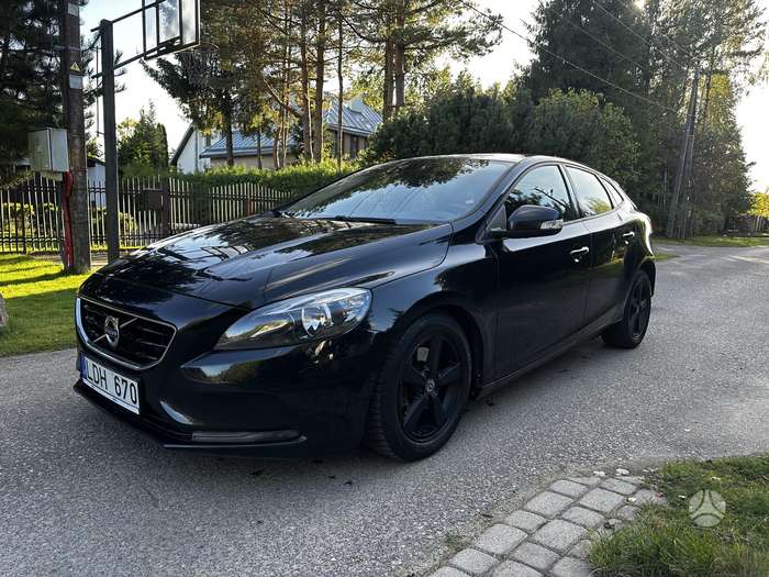 Volvo V40, 1.6 l., Хэтчбек
