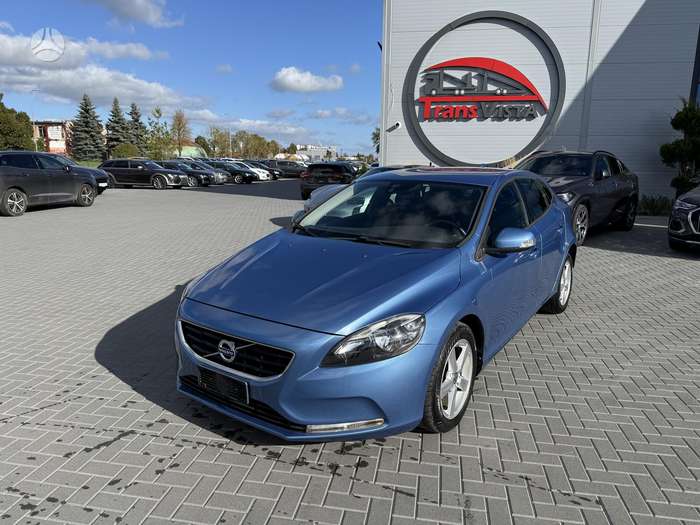 Volvo V40, 2.0 l., hatchback