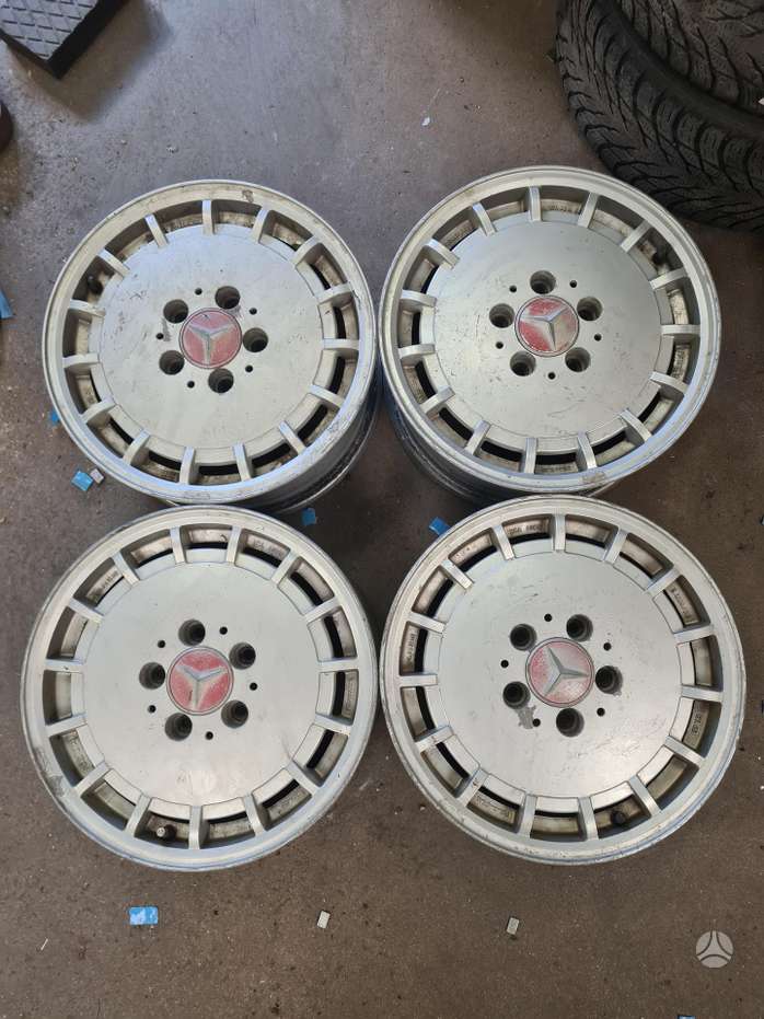 Mercedes Start Pattern Mercedes-Benz, light alloy, R15 | A32592720