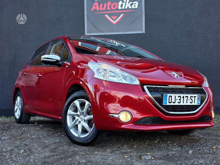 Peugeot 208, 1.2 l., hatchback