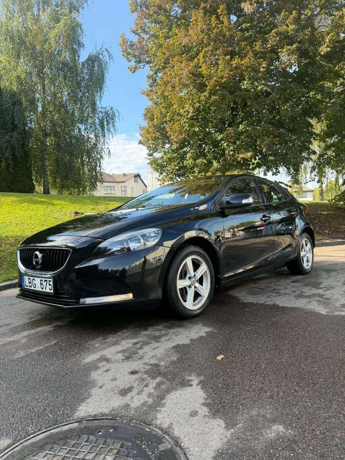 Volvo V40, 2.0 l., hatchback
