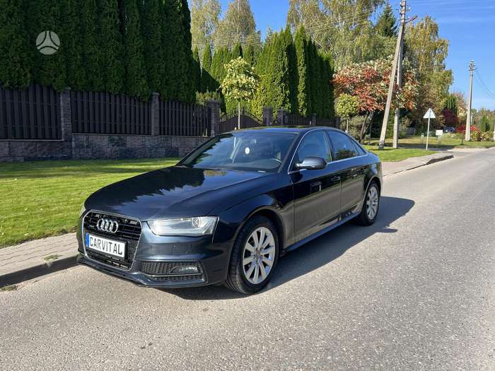 Audi A4, 2.0 l., Седан