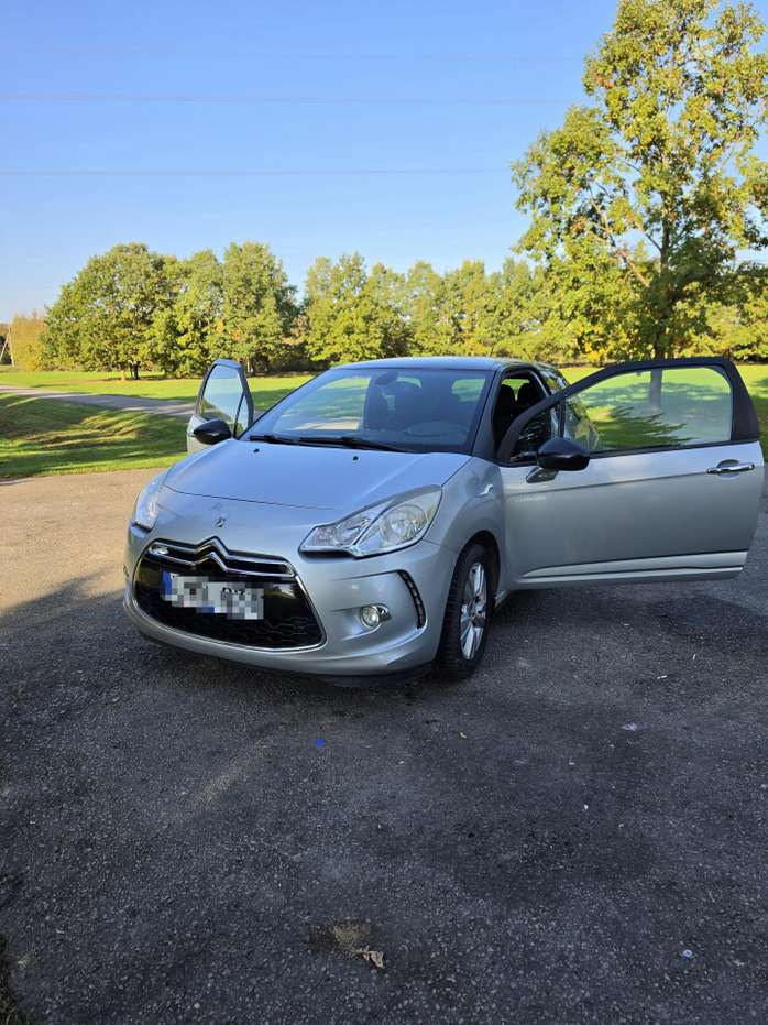 Citroen DS3, 1.6 l., hatchback