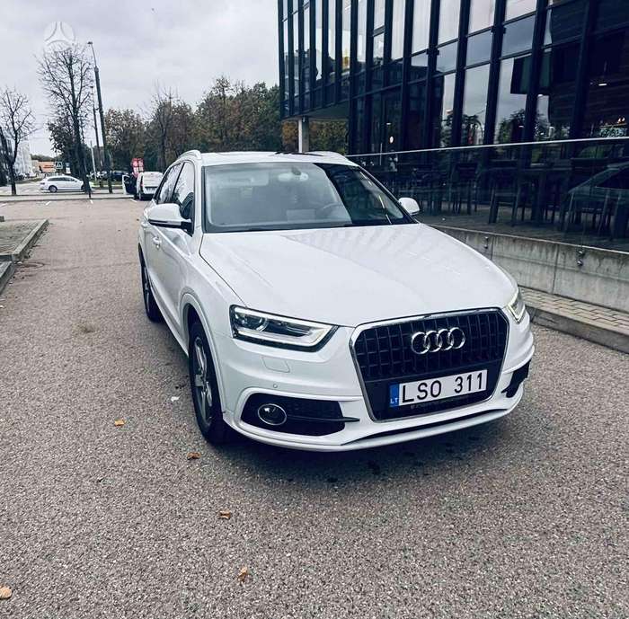 Audi Q3, 2.0 l., Внедорожник / Кроссовер