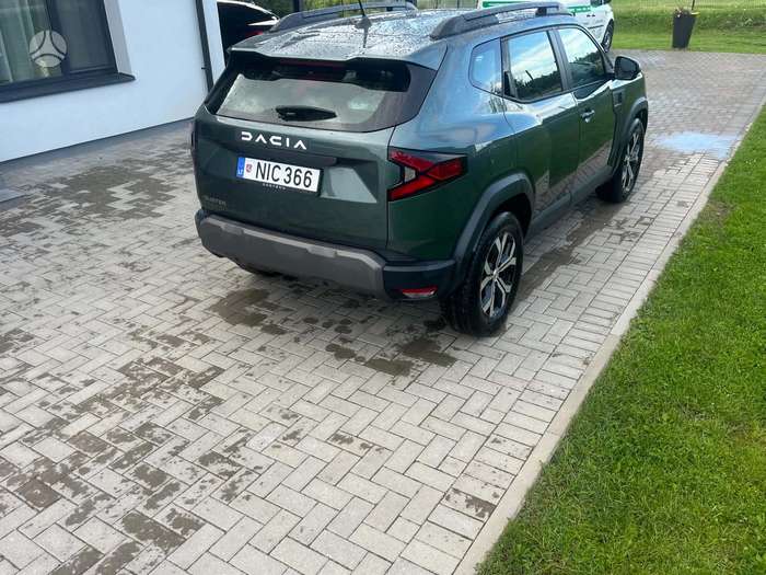 Photo 3 of 4
