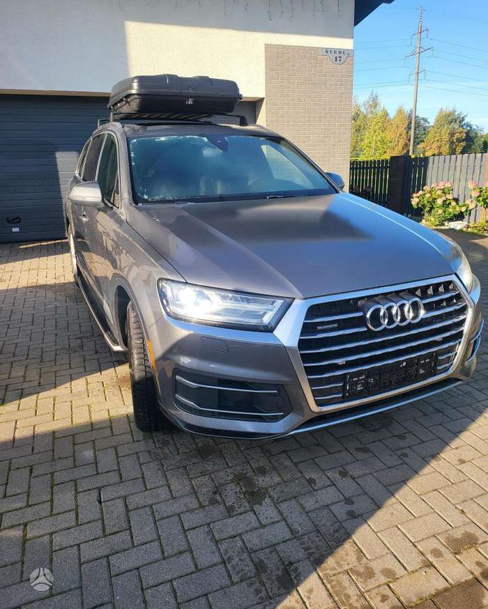 Audi Q7, 2.0 l., off-road / crossover