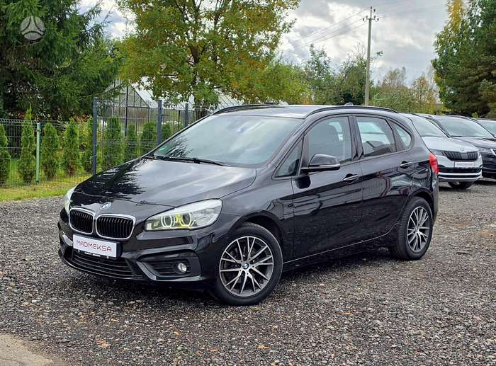 BMW 218 Active Tourer, 2.0 l., hatchback