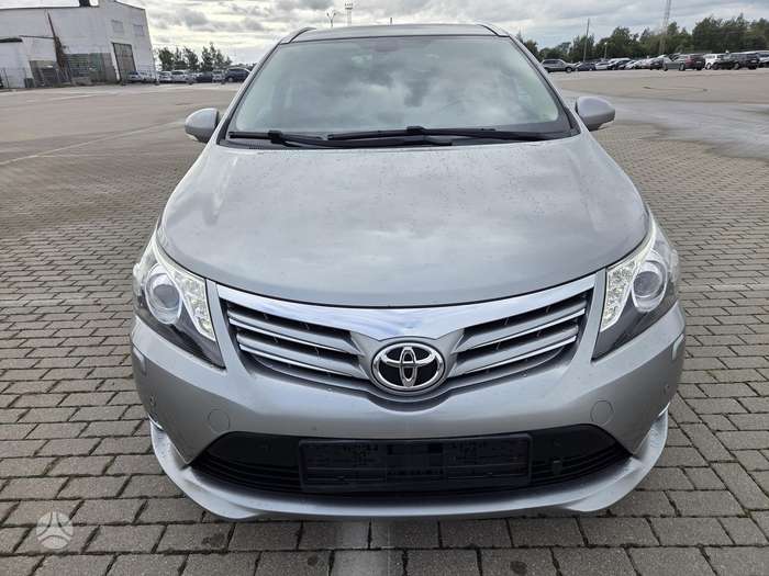 Toyota Avensis, 1.8 l., Универсал