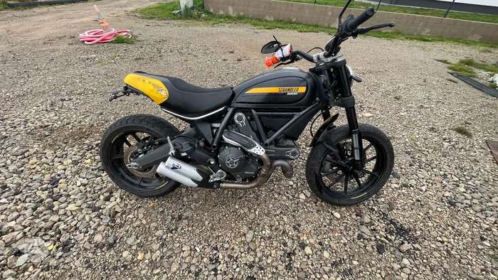 Ducati Scrambler 800cc, street / klasikiniai