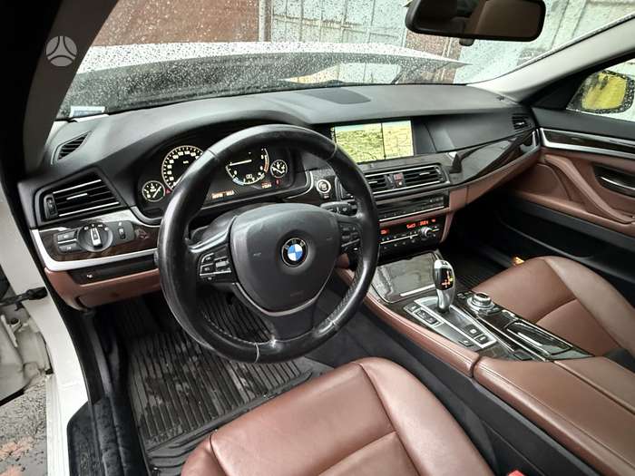 BMW 520, 2.0 l., Седан