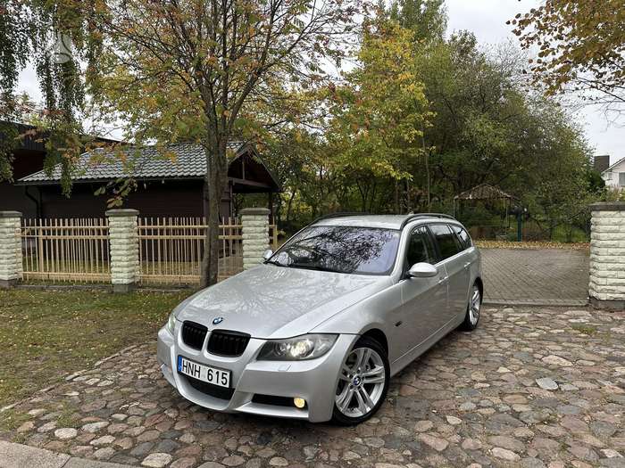 BMW 330, 3.0 l., wagon