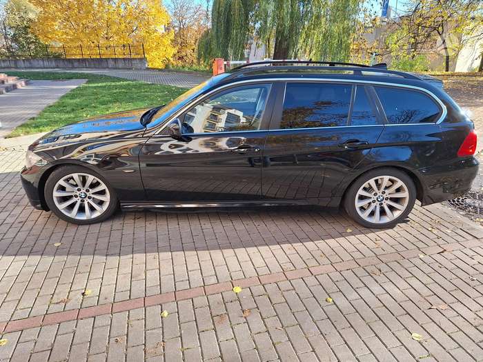 BMW 330, 3.0 l., Универсал