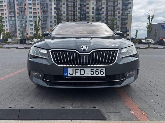 Skoda Superb, 1.8 l., wagon