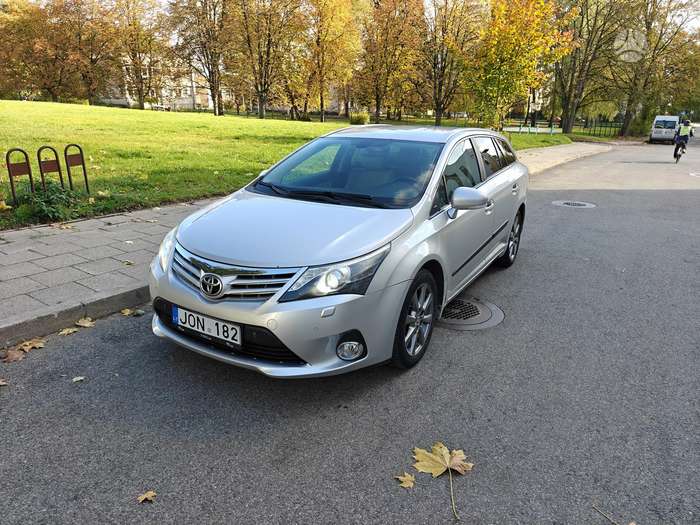 Toyota Avensis, 2.2 l., wagon