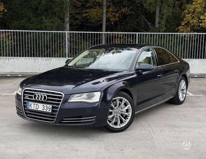 Audi A8, 3.0 l., Седан
