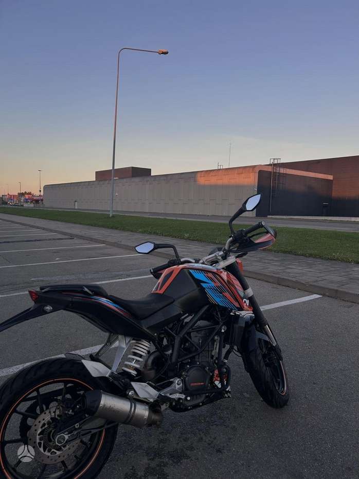 KTM Duke 125cc, street / classic