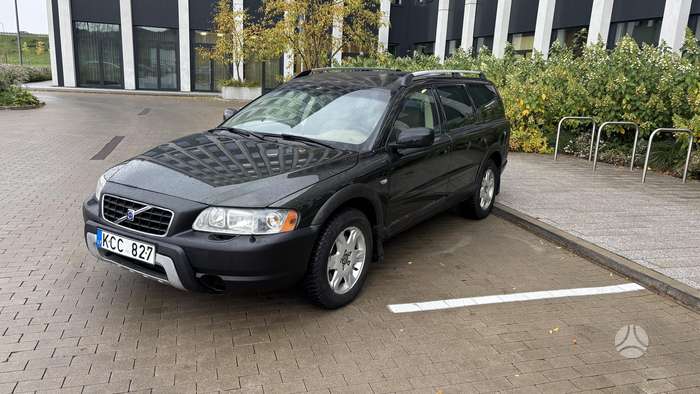 Volvo XC70, 2.4 l., wagon