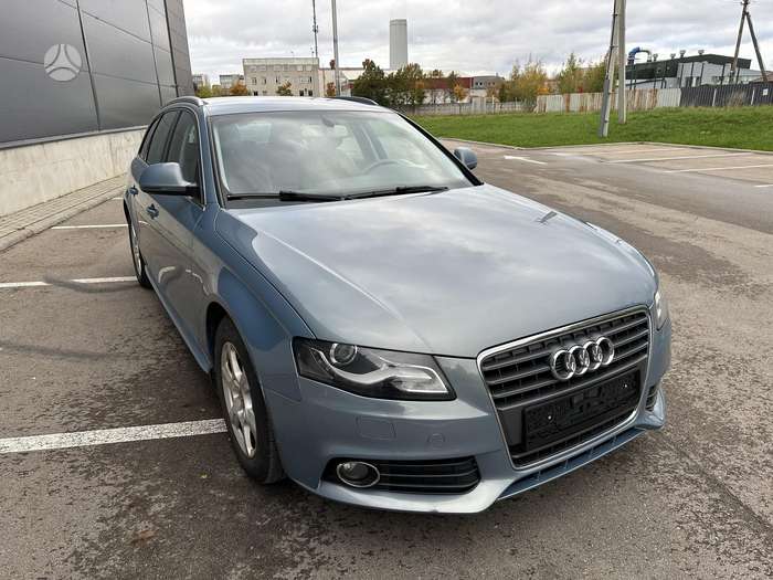 Audi A4, 1.8 l., universalas